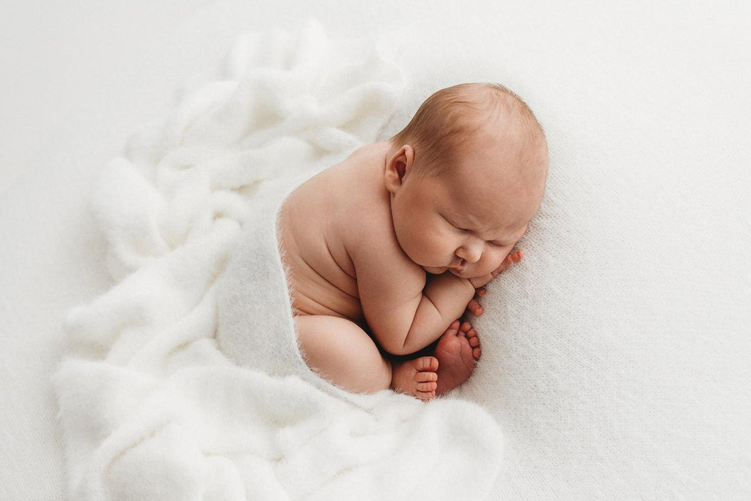 The Best Newborn Photography Wraps: A Complete Guide for Photographers
