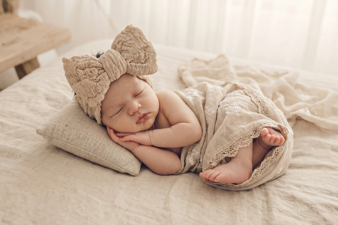 Crinkled Oversized Bow Headband